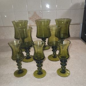 **PRICE REDUCED** Vintage 70s hand blown Richman Green by Colony glasses